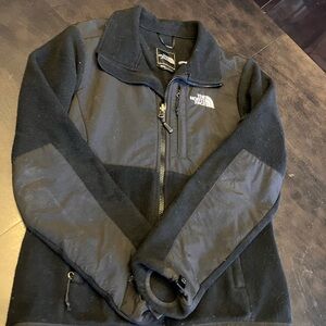 The North Face women’s Black Performance Jacket